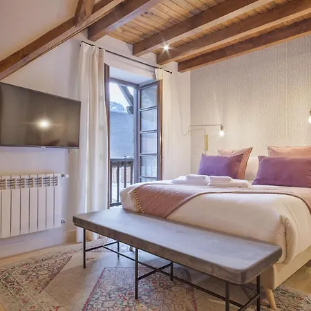 Luderna - Casa Pleta De Pruedo Holiday home Arties